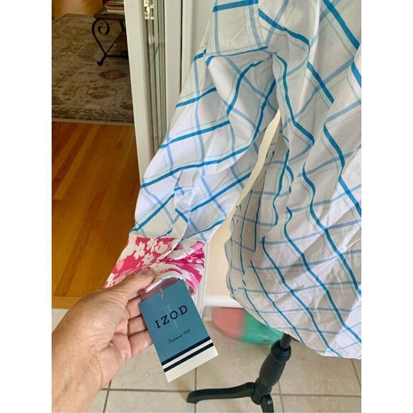 NWT Izod Button Down Shirt - Picture 3 of 6